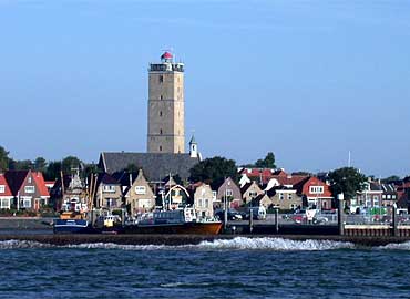 Het reisdoel van dit weekend: Terschelling, alwaar we zaterdagavond aanlanden.