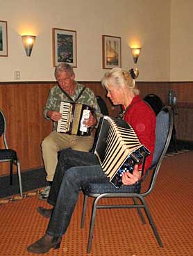 Nachtelijke Amsterdamse deunen van Kees en Rees.