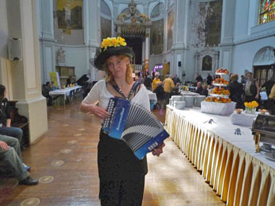 Marion van Kouwen alias Skizzo in De Duif.