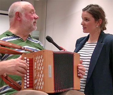 Fleur de Jong in gesprek met Vincent Veeger.