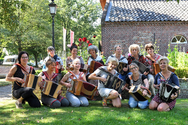 De deelnemers aan de workshop van Sophie Cavez.