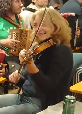 Simone Lambregts: Catalaanse met Nederlandse wortels.