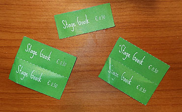 Onmisbaar: bonnetjes voor drank en ijs.