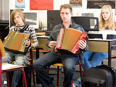 Mark Shngen streeft naar een serieuze productie met zijn workshop. Een hele opgave met een groep van jongeren rond de 16.