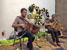 Filippo Gambetta (Noord-Itali) en Loc Etienne (Auvergne) tasten elkaar wisseltonig af.